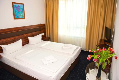 Aparthotel-christie 3*